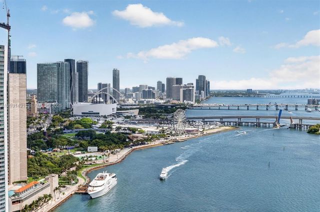 848 Brickell Key Drive 3402, Miami, FL 33131