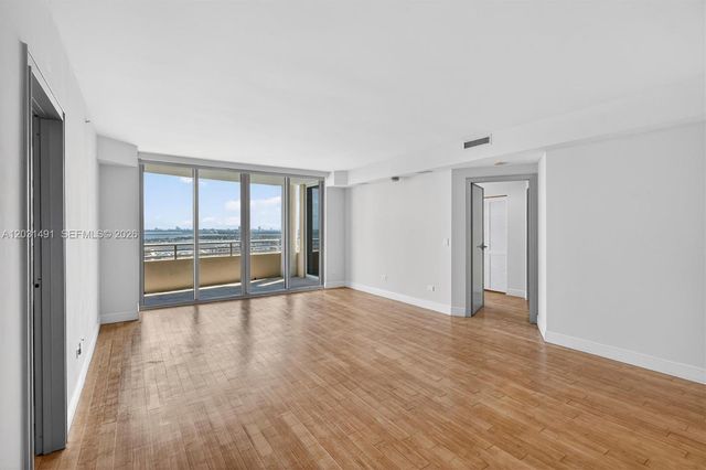 848 Brickell Key Drive 3402, Miami, FL 33131