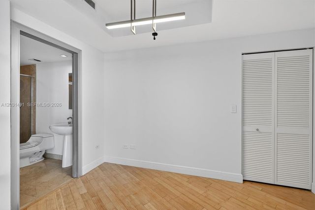 848 Brickell Key Drive 3402, Miami, FL 33131