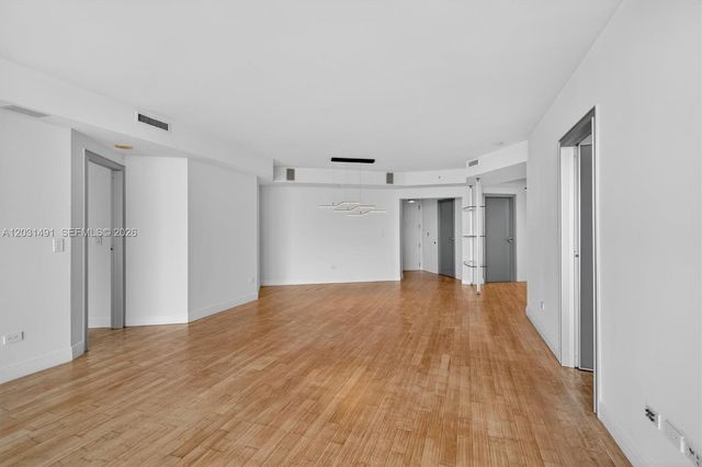 848 Brickell Key Drive 3402, Miami, FL 33131