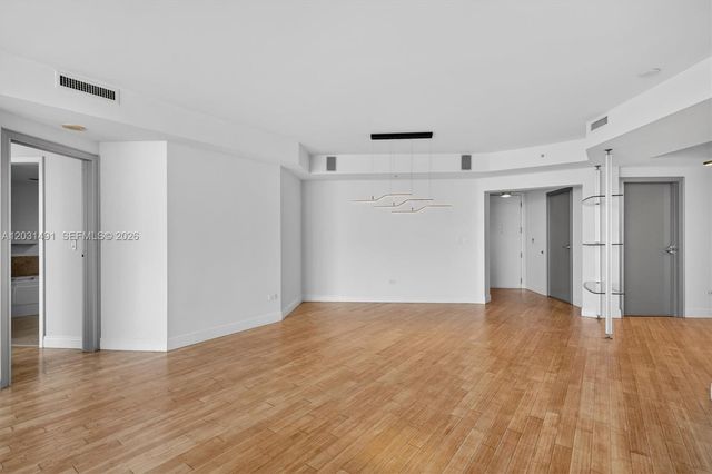 848 Brickell Key Drive 3402, Miami, FL 33131