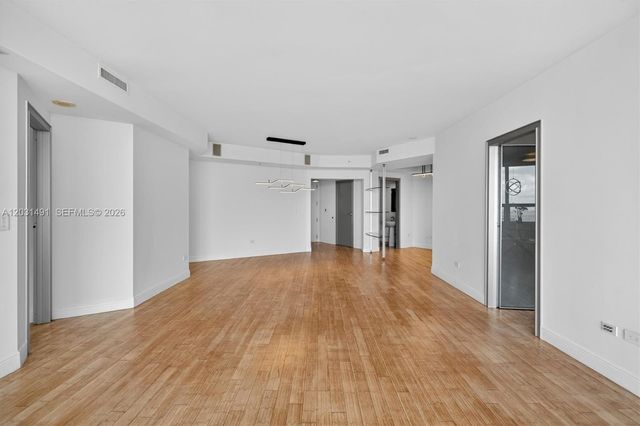 848 Brickell Key Drive 3402, Miami, FL 33131