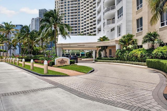 848 Brickell Key Drive 3402, Miami, FL 33131