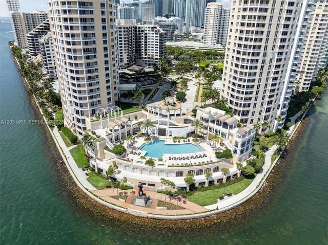 848 Brickell Key Drive 3402, Miami, FL 33131