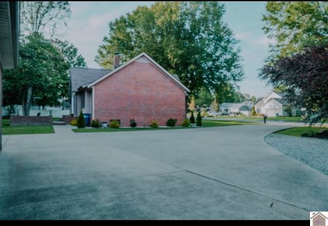 220 Valiant Drive, Paducah, KY 42001