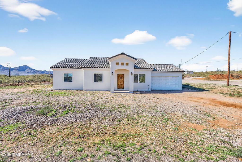 42 Via Irak N, Rio Rico, AZ 85648