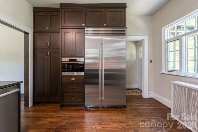 21 Lynwood Road, Asheville, NC 28804