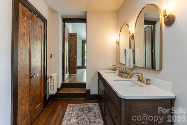 21 Lynwood Road, Asheville, NC 28804