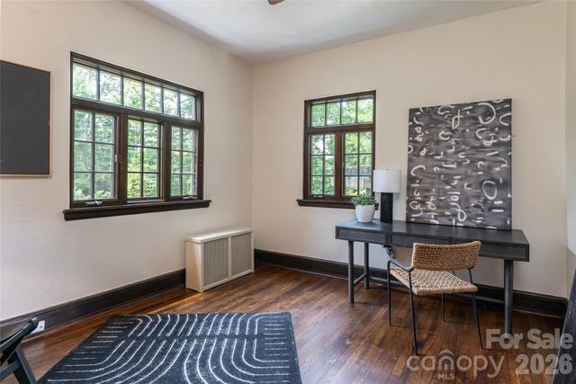 21 Lynwood Road, Asheville, NC 28804