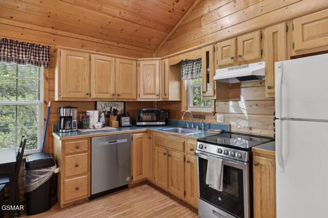 3855 Millers Ridge Way, Sevierville, TN 37862