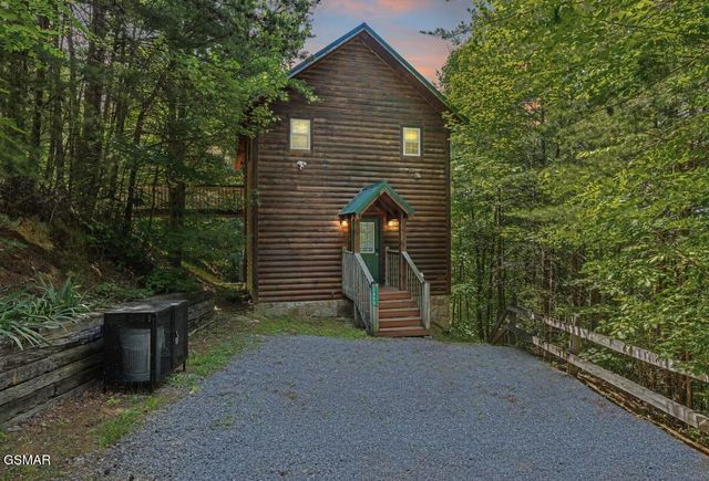 3855 Millers Ridge Way, Sevierville, TN 37862