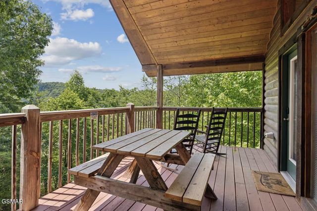3855 Millers Ridge Way, Sevierville, TN 37862