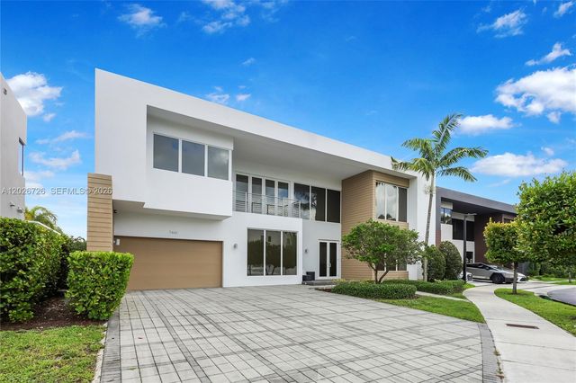 7441 NW 102nd Court, Doral, FL 33178