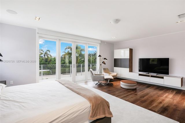 7441 NW 102nd Court, Doral, FL 33178