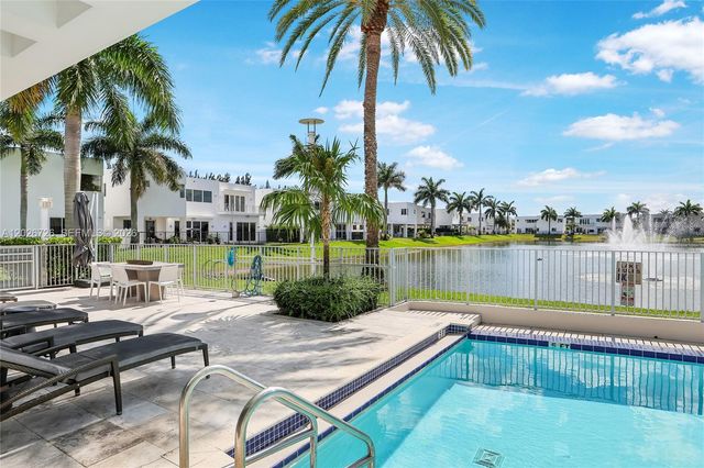 7441 NW 102nd Court, Doral, FL 33178