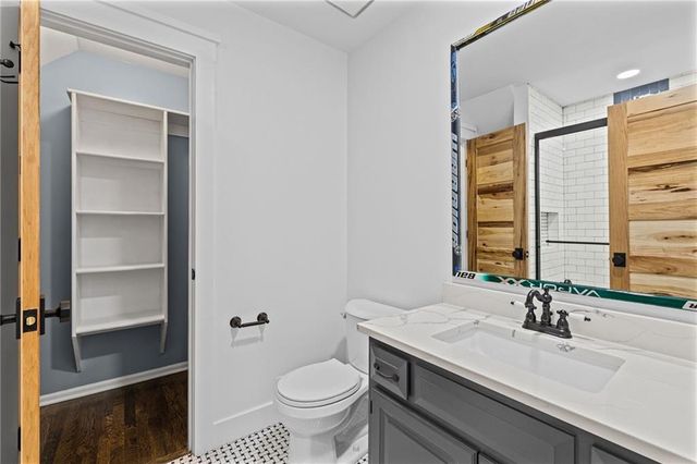 4993 W 129th Place, Leawood, KS 66209