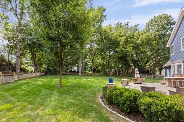 4993 W 129th Place, Leawood, KS 66209