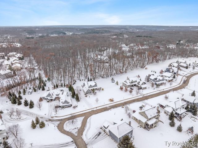 3757 Lake Birch Street, Grand Rapids, MI 49525