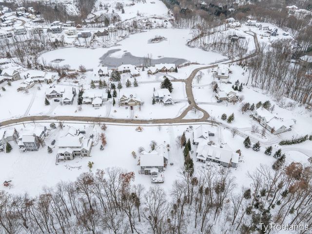 3757 Lake Birch Street, Grand Rapids, MI 49525