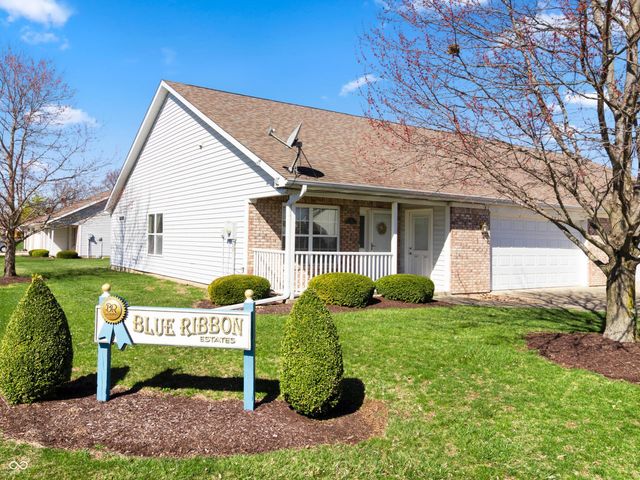 201 N Blue Ribbon Court, Rushville, IN 46173