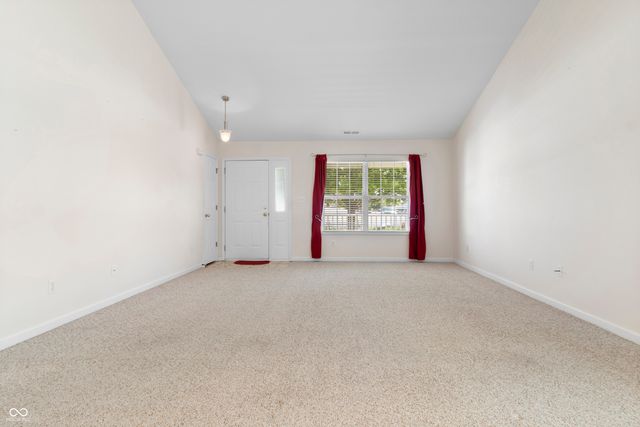 201 N Blue Ribbon Court, Rushville, IN 46173