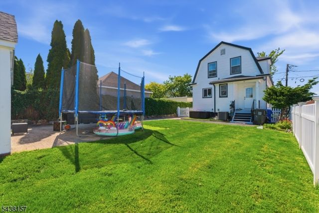265 Grove St, Woodbridge Twp., NJ 07095