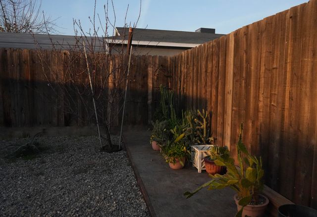 1705 E Foster Drive B, Tulare, CA 93274