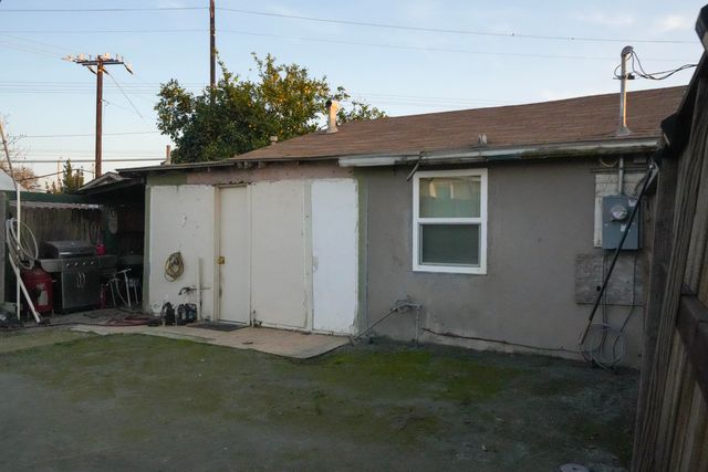 1705 E Foster Drive B, Tulare, CA 93274