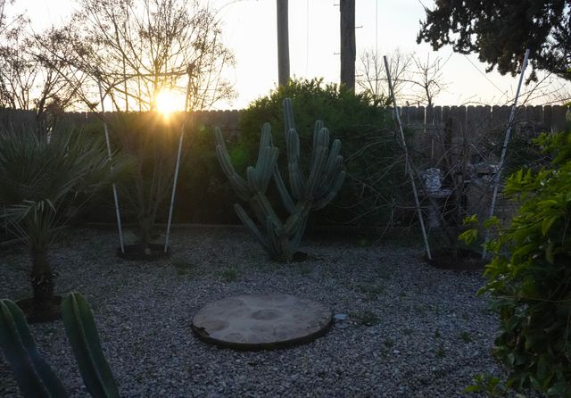 1705 E Foster Drive B, Tulare, CA 93274