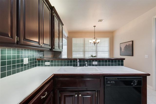 601 Wildmeadow Drive, Edmond, OK 73003