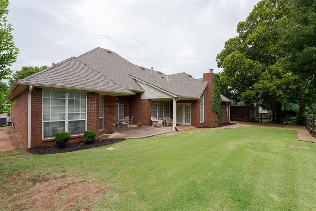 601 Wildmeadow Drive, Edmond, OK 73003