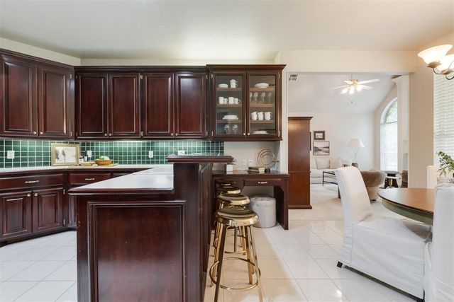 601 Wildmeadow Drive, Edmond, OK 73003