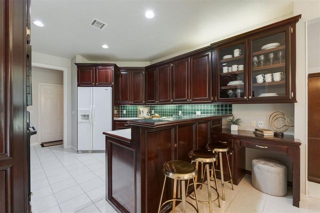 601 Wildmeadow Drive, Edmond, OK 73003