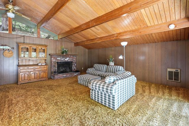 997 Berne, Crestline, CA 92325