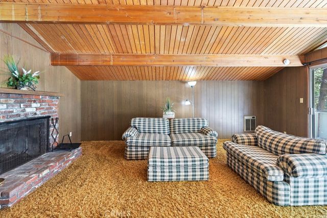 997 Berne, Crestline, CA 92325