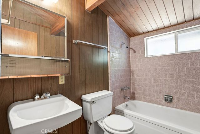 997 Berne, Crestline, CA 92325