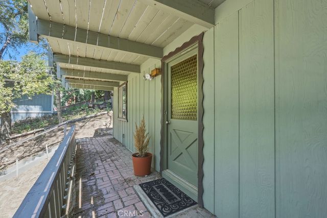 997 Berne, Crestline, CA 92325
