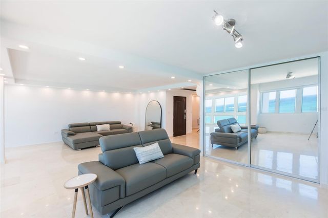 51 KING'S COURT STREET 14B, San Juan, PR 00911