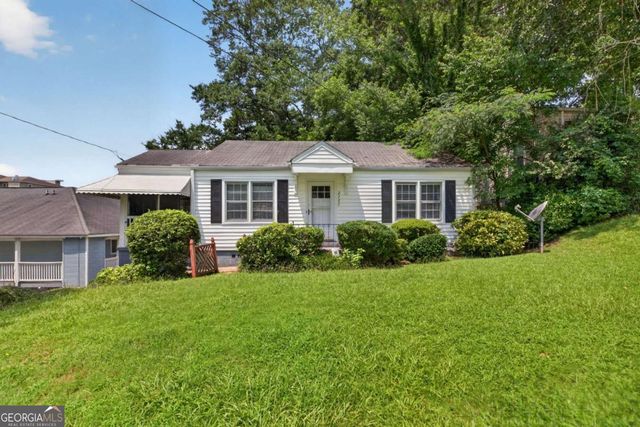 2727 Humphries Street, East Point, GA 30344