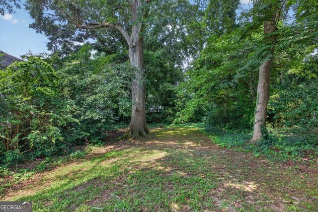 2727 Humphries Street, East Point, GA 30344