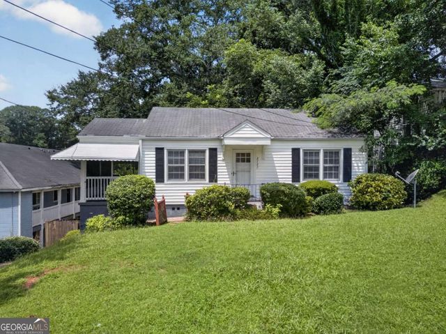 2727 Humphries Street, East Point, GA 30344