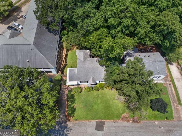2727 Humphries Street, East Point, GA 30344