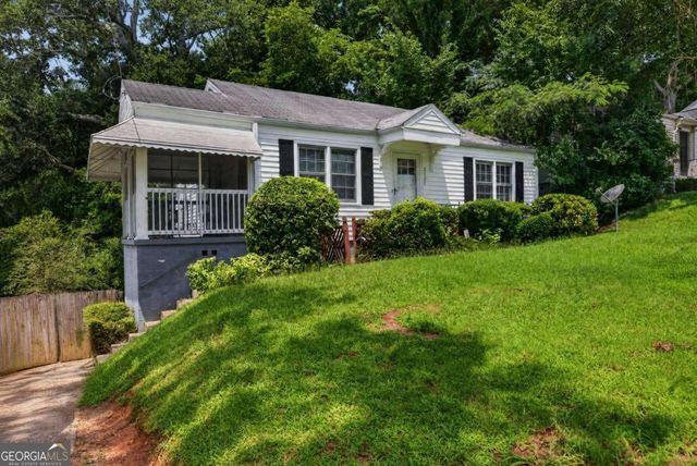 2727 Humphries Street, East Point, GA 30344