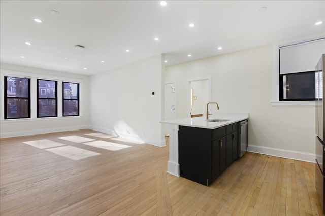 4636 N Hamilton Avenue 1, Chicago, IL 60625