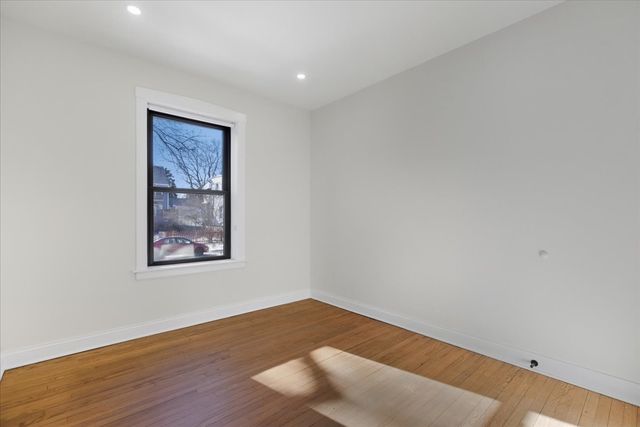 4636 N Hamilton Avenue 1, Chicago, IL 60625