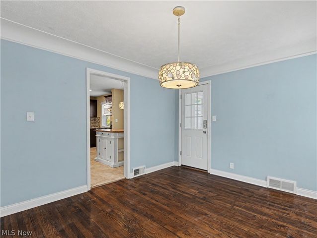 3805 Washington Boulevard, University Heights, OH 44118