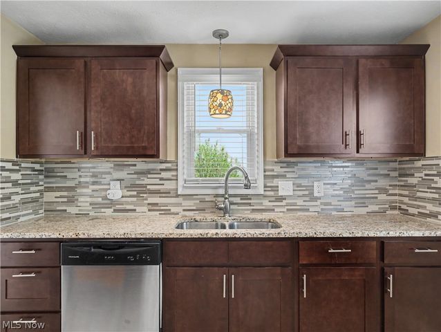 3805 Washington Boulevard, University Heights, OH 44118