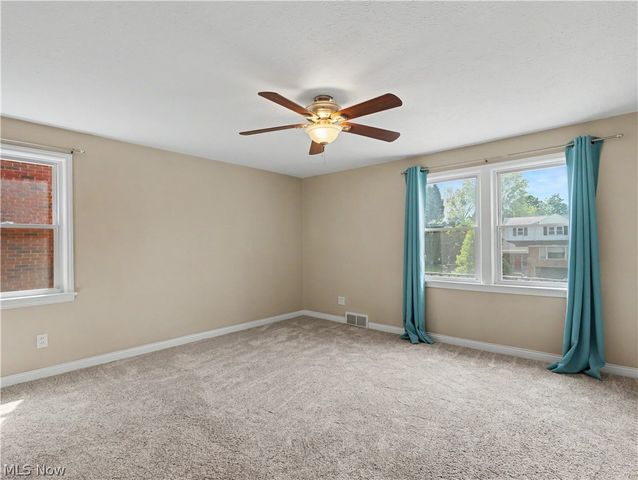 3805 Washington Boulevard, University Heights, OH 44118