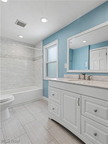 3805 Washington Boulevard, University Heights, OH 44118