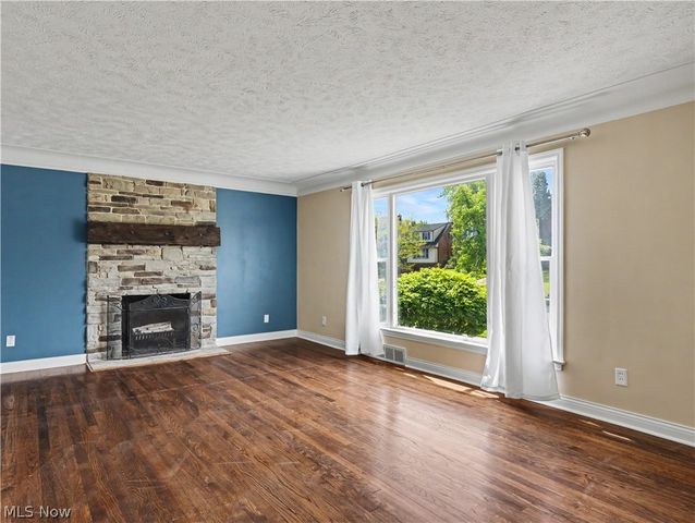 3805 Washington Boulevard, University Heights, OH 44118